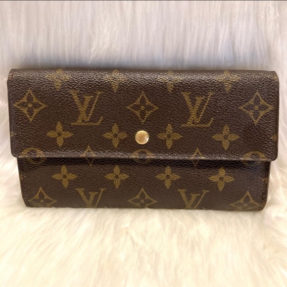 Louis Vuitton Handbags - Authentic Louis Vuitton Sarah Wallet  #4.3s TH 3067